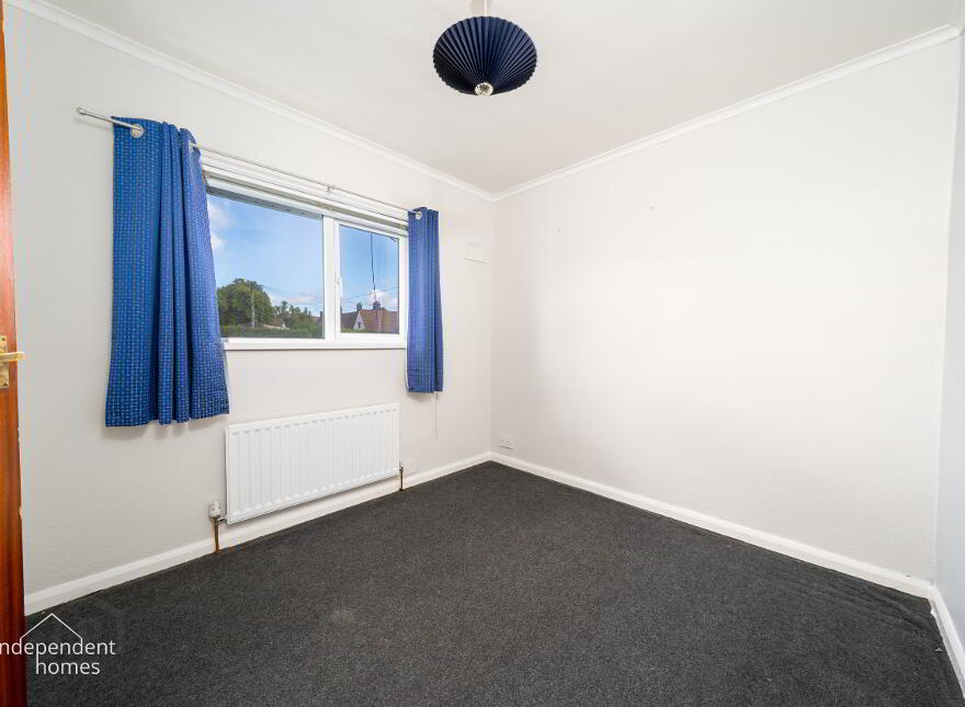 33 Wellington Avenue, Larne, BT40 1EH