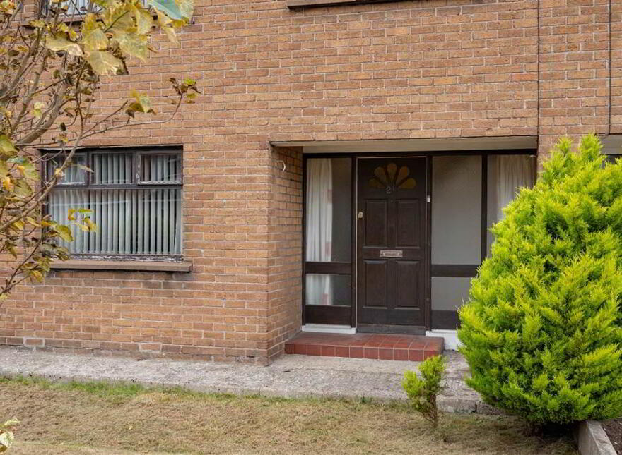 24 Beachlands, Carnlough, BT44 0HN