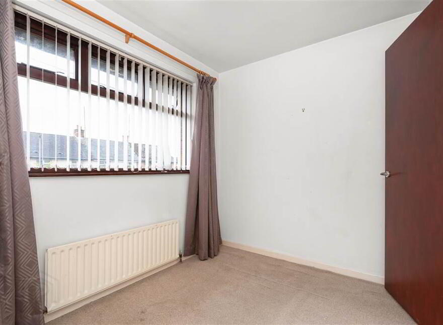 24 Beachlands, Carnlough, BT44 0HN