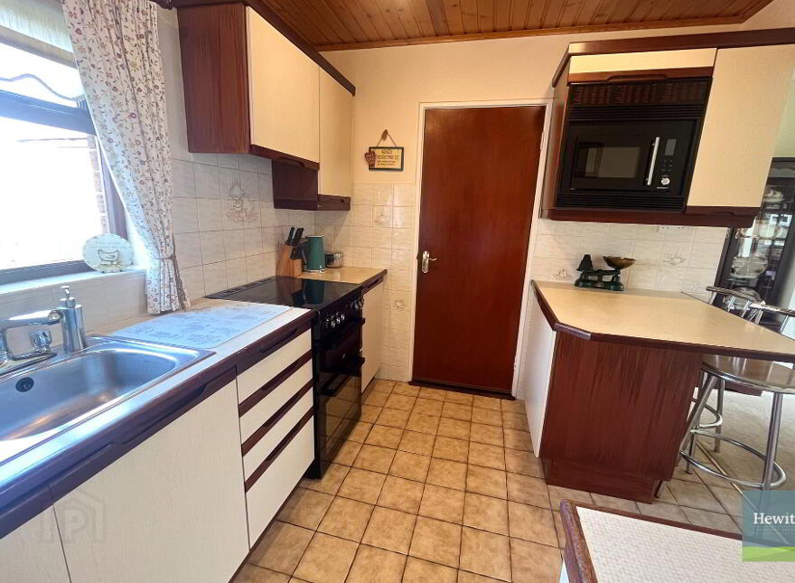 10 Maypole Park, Dromore, BT25 1SH