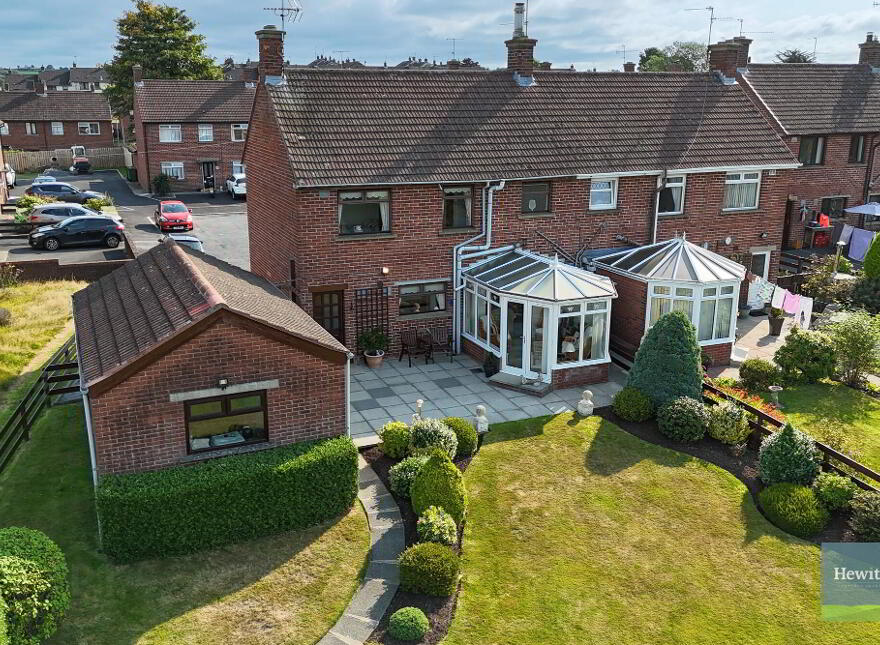 10 Maypole Park, Dromore, BT25 1SH