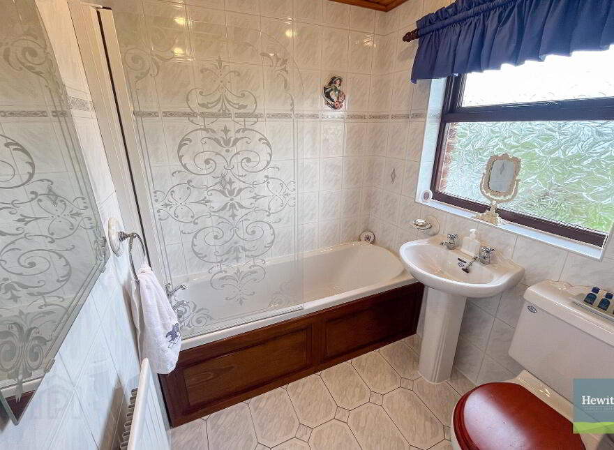 10 Maypole Park, Dromore, BT25 1SH