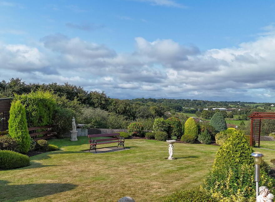 10 Maypole Park, Dromore, BT25 1SH