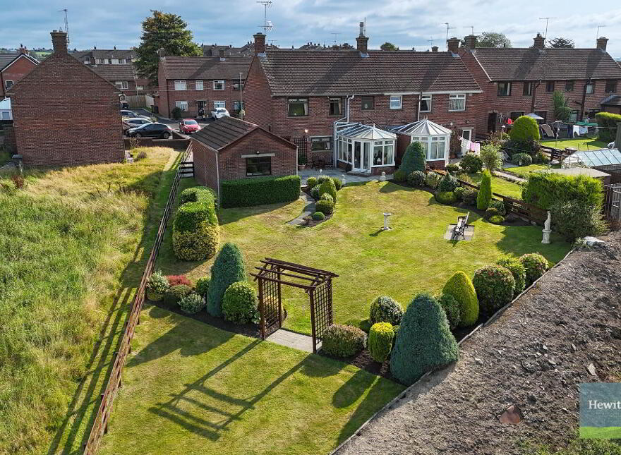 10 Maypole Park, Dromore, BT25 1SH