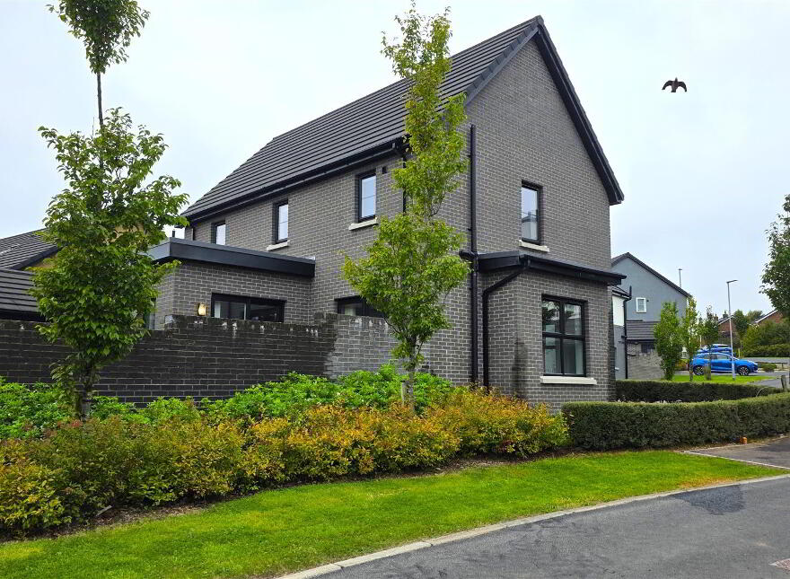 5 Belmont Hall Way, Antrim, BT41 1FA