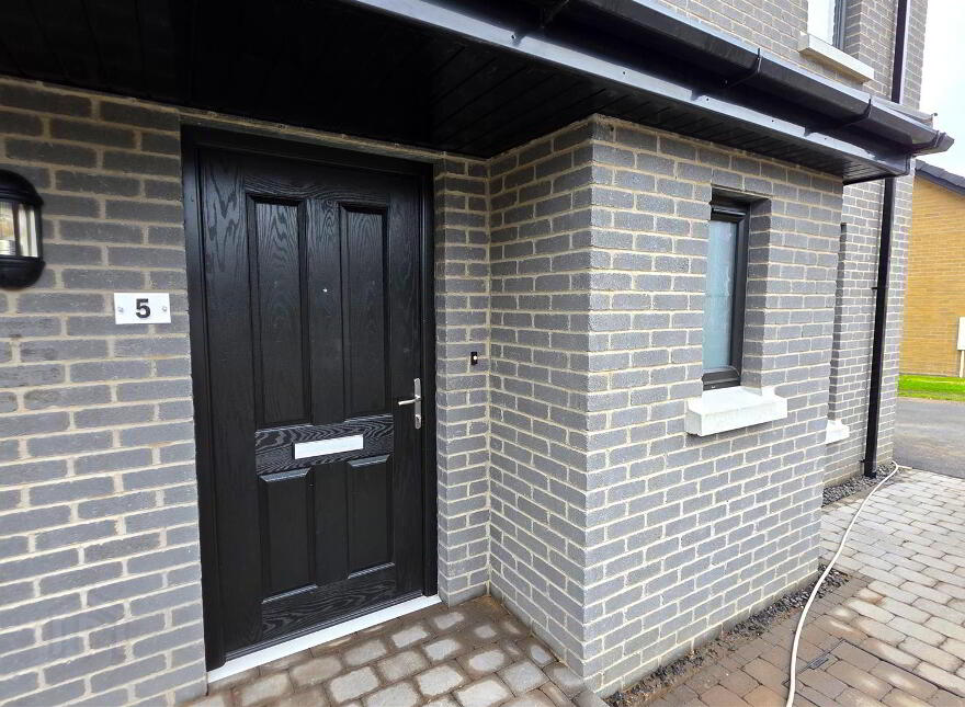 5 Belmont Hall Way, Antrim, BT41 1FA