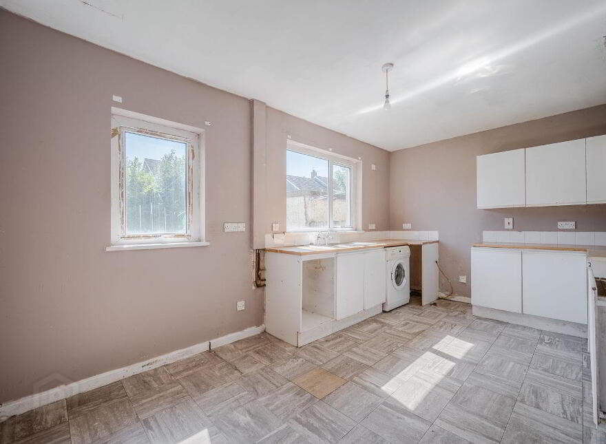 27 Abbey Gardens, Millisle, Newtownards, BT22 2DJ