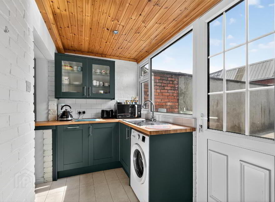 168 Tates Avenue, Belfast, Belfast, BT12 6ND