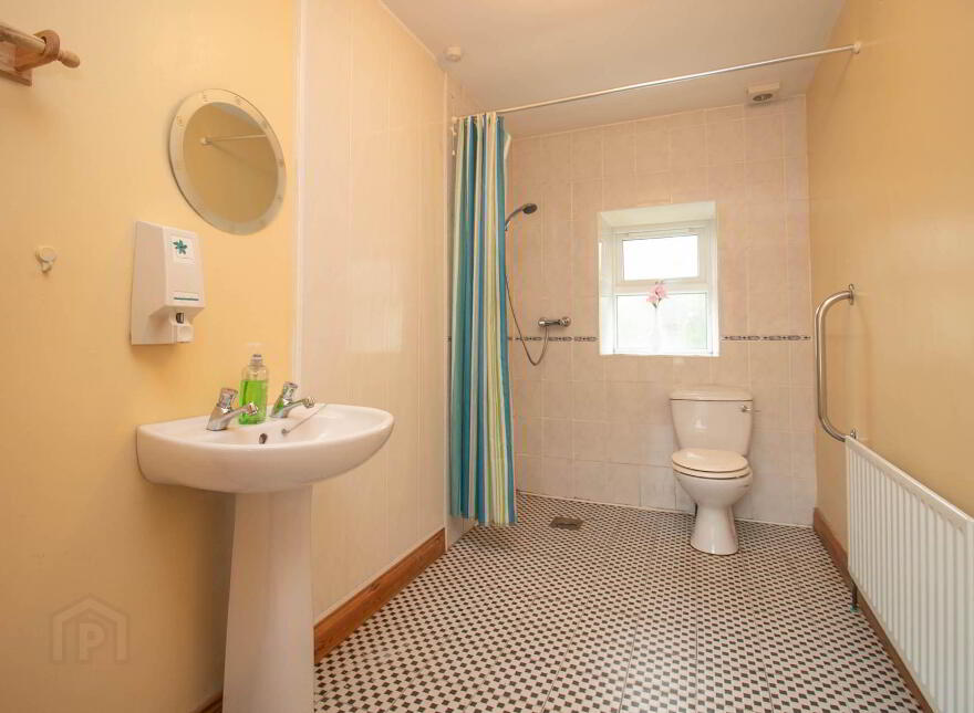 Bruce Hall, Gurteen, Arvagh, H12NR79