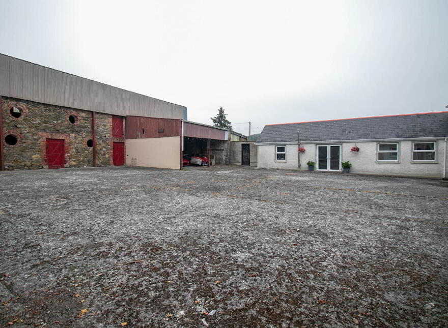 Bruce Hall, Gurteen, Arvagh, H12NR79