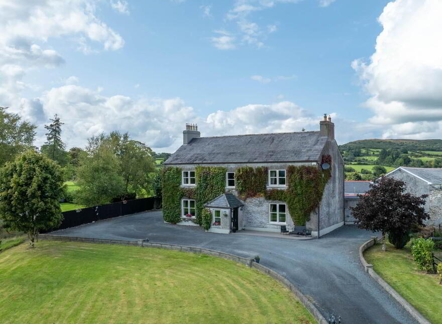 Bruce Hall, Gurteen, Arvagh, H12NR79