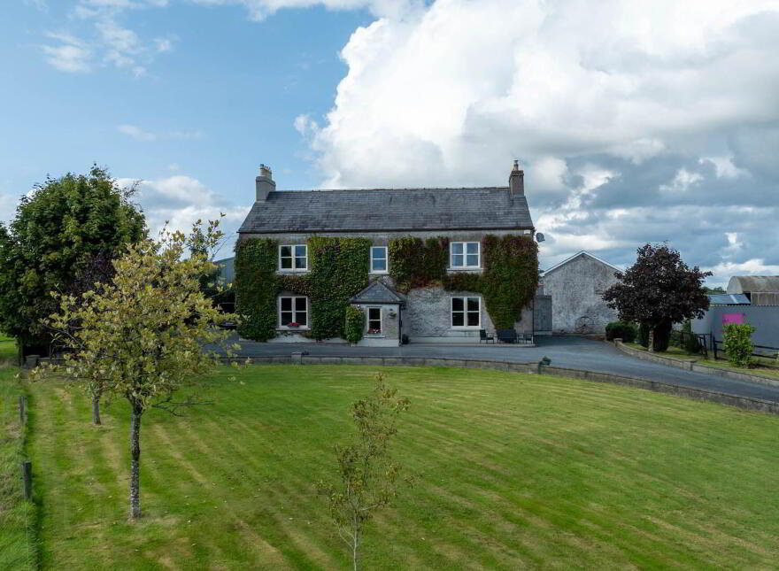 Bruce Hall, Gurteen, Arvagh, H12NR79