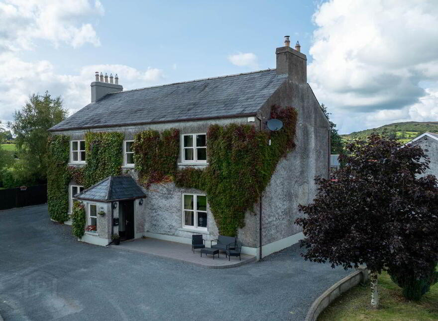 Bruce Hall, Gurteen, Arvagh, H12NR79