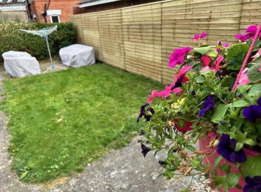 3 Ailesbury Drive, Belfast, BT7 3FB