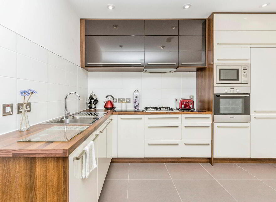 Apartment 9.32 The Arc Queens Road, Belfast, BT3 9FL