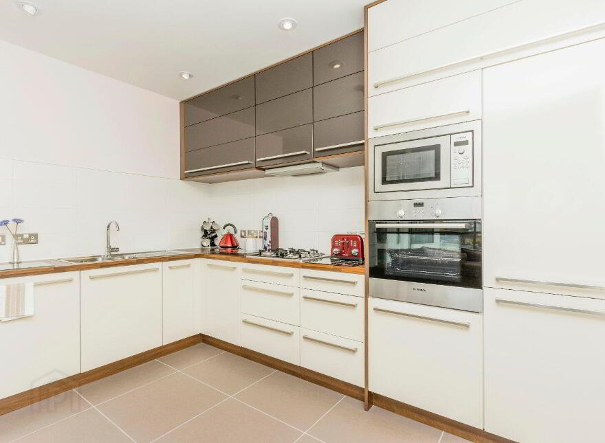 Apartment 9.32 The Arc Queens Road, Belfast, BT3 9FL