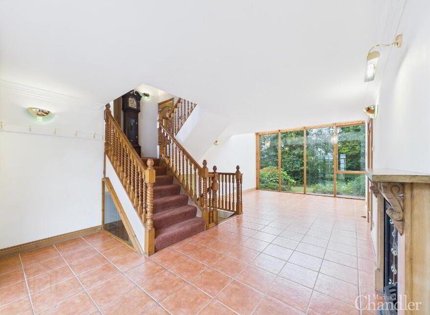 57 Lough Road, Lisburn, BT27 6TS