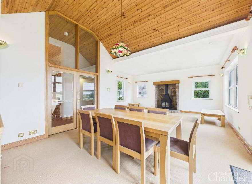 57 Lough Road, Lisburn, BT27 6TS