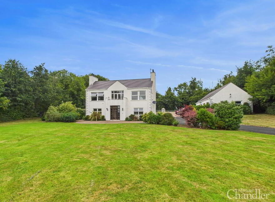 57 Lough Road, Lisburn, BT27 6TS