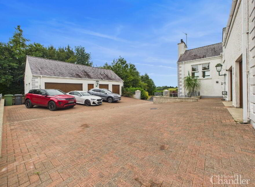 57 Lough Road, Lisburn, BT27 6TS