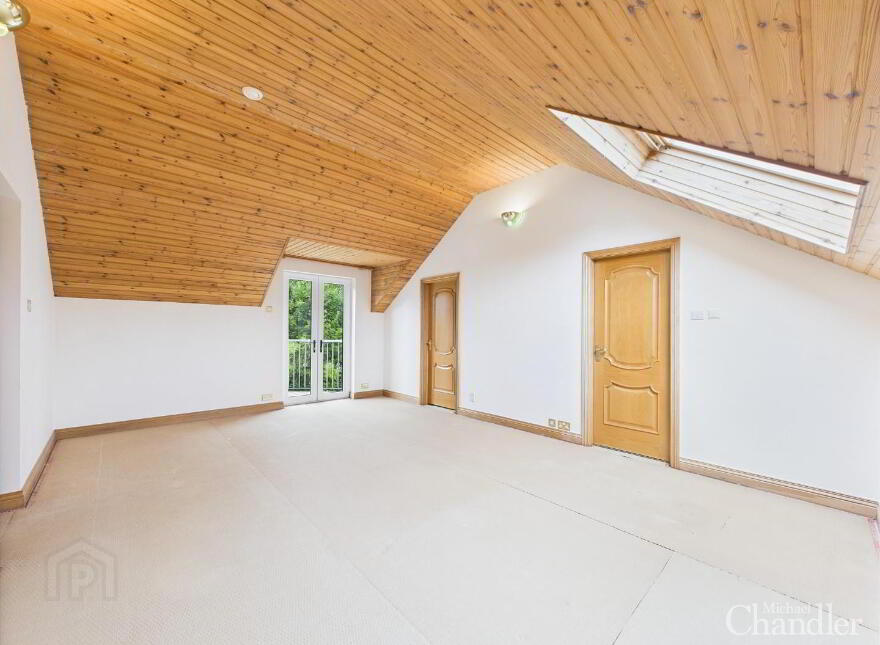 57 Lough Road, Lisburn, BT27 6TS