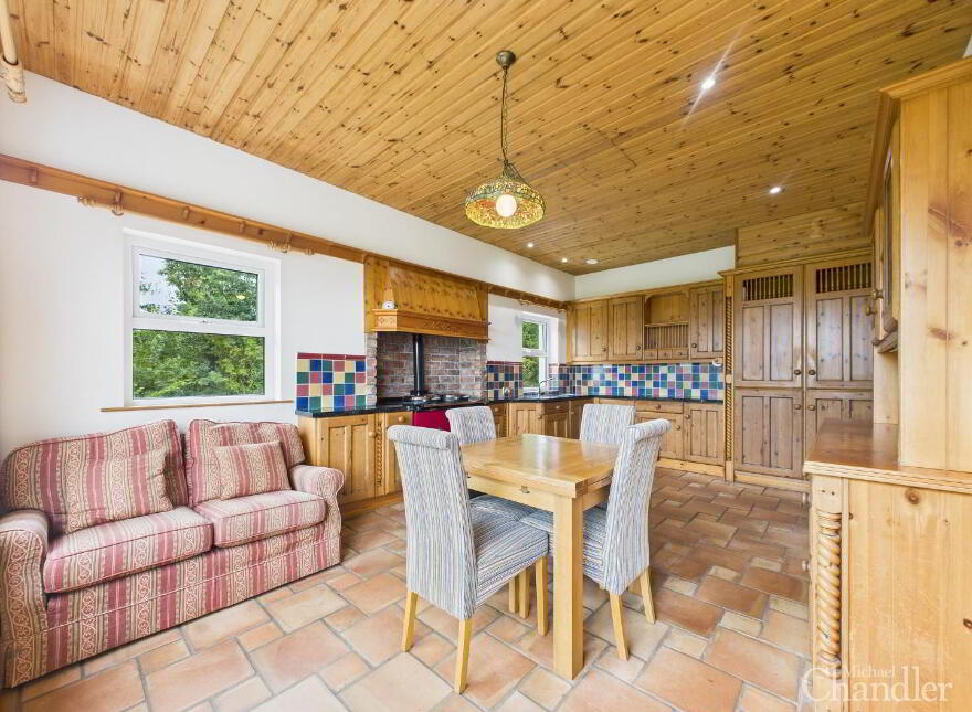 57 Lough Road, Lisburn, BT27 6TS