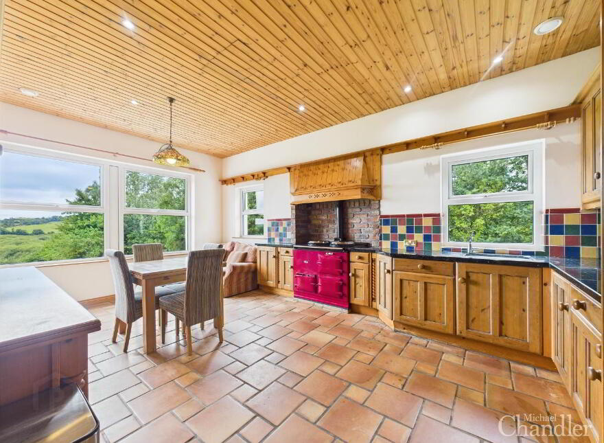 57 Lough Road, Lisburn, BT27 6TS
