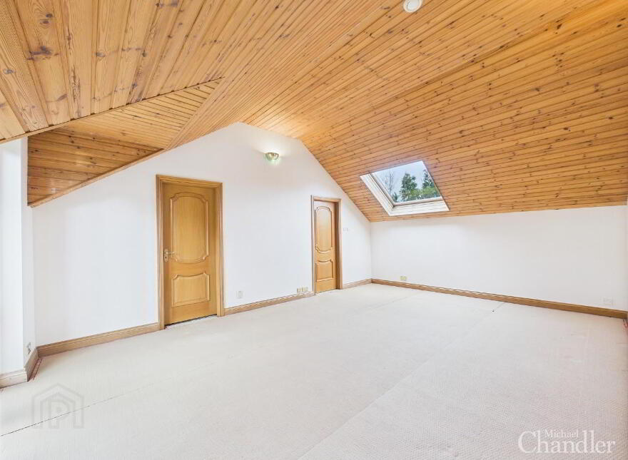 57 Lough Road, Lisburn, BT27 6TS