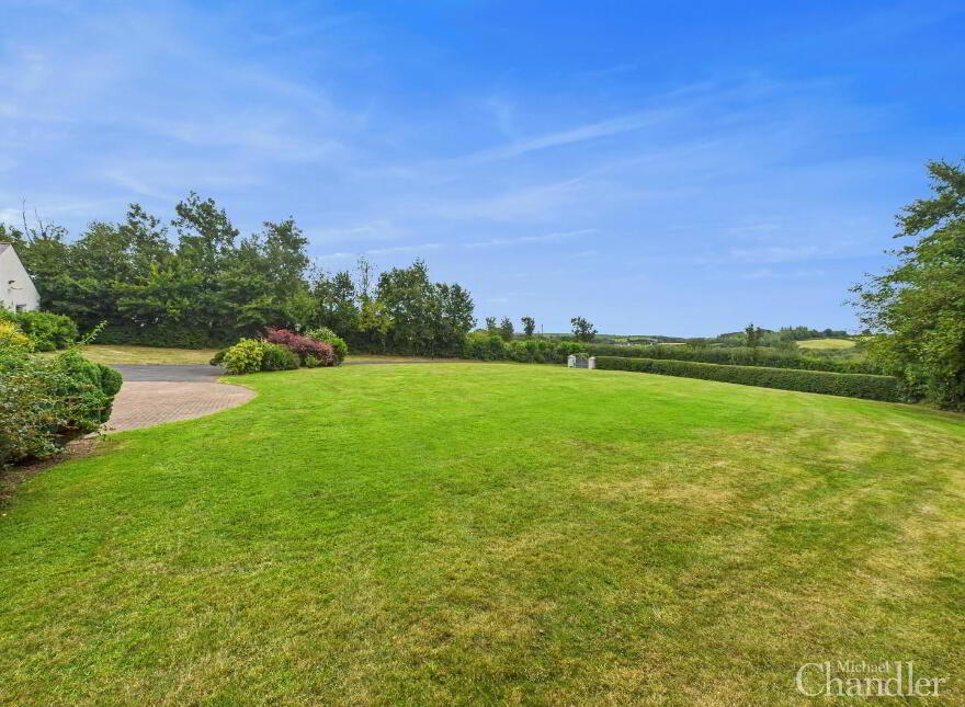 57 Lough Road, Lisburn, BT27 6TS