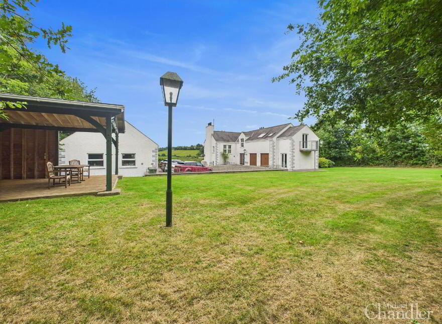 57 Lough Road, Lisburn, BT27 6TS