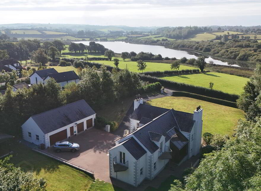 57 Lough Road, Lisburn, BT27 6TS