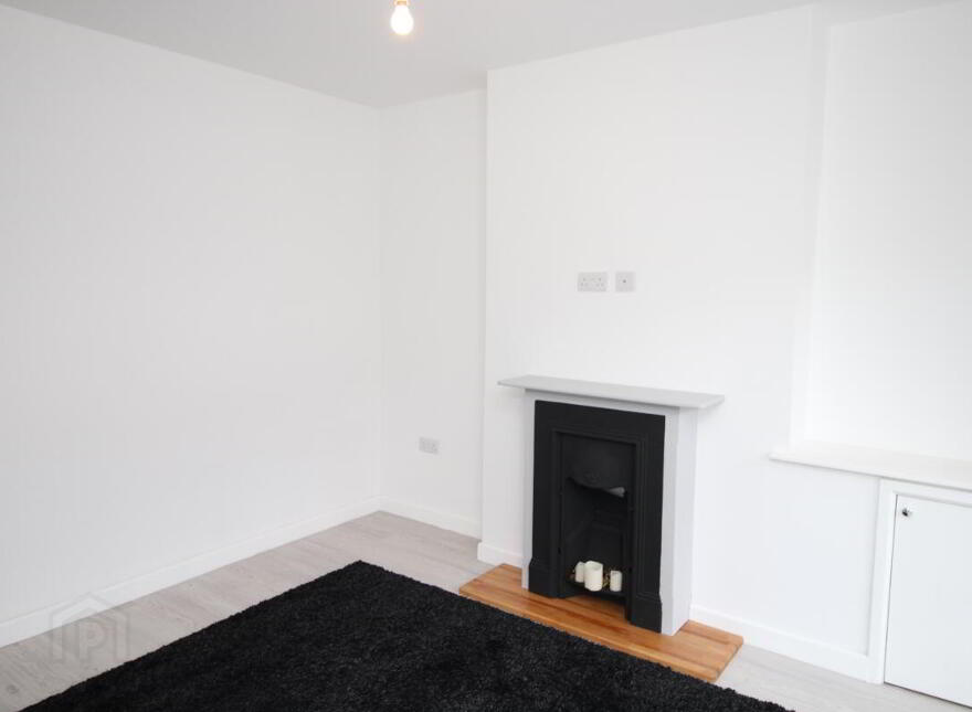 5 Avoniel Parade, Belfast, BT5 4SH