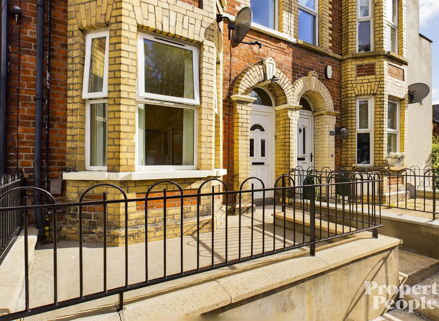 185 Duncairn Gardens, Belfast, BT15 2GF