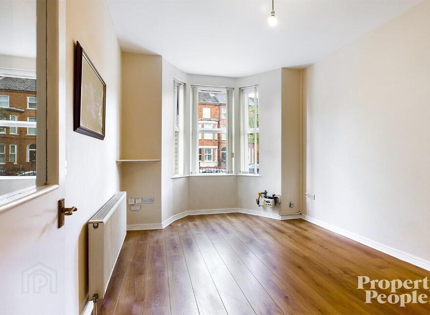 185 Duncairn Gardens, Belfast, BT15 2GF