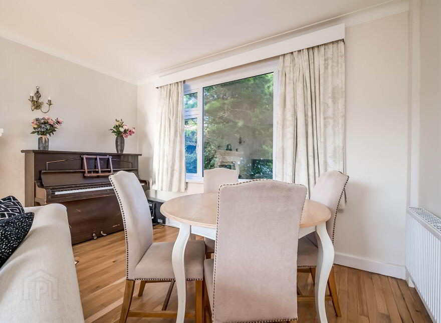 21 Rosemary Park, Malone Road, Belfast, BT9 6RG