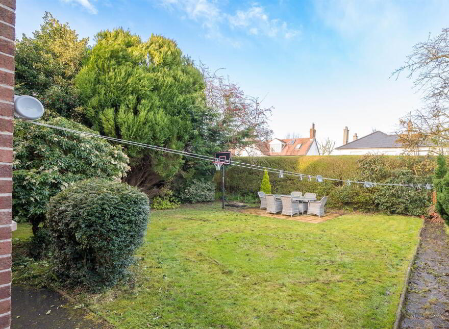 21 Rosemary Park, Malone Road, Belfast, BT9 6RG