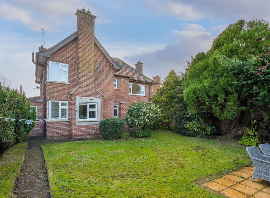 21 Rosemary Park, Malone Road, Belfast, BT9 6RG