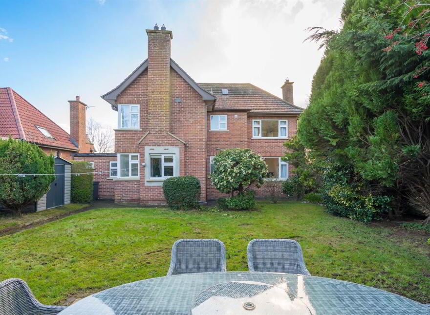 21 Rosemary Park, Malone Road, Belfast, BT9 6RG