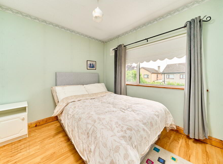 40 Pinebrook, Trim, C15VW58