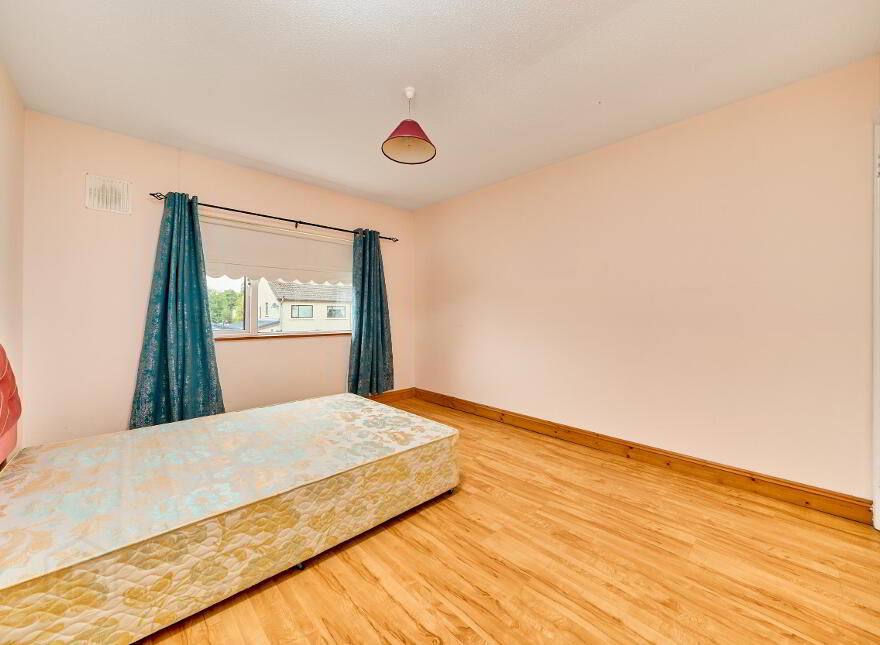 40 Pinebrook, Trim, C15VW58