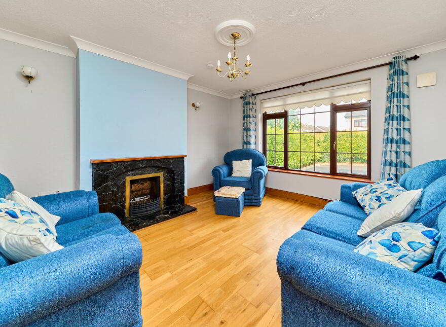 40 Pinebrook, Trim, C15VW58