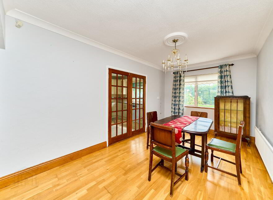 40 Pinebrook, Trim, C15VW58