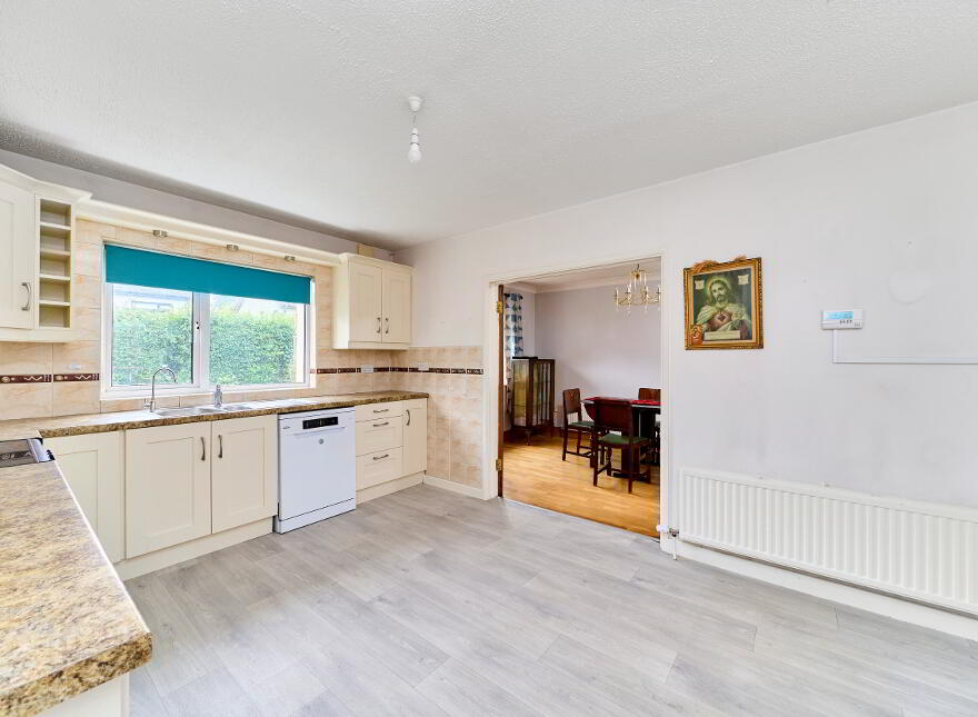 40 Pinebrook, Trim, C15VW58
