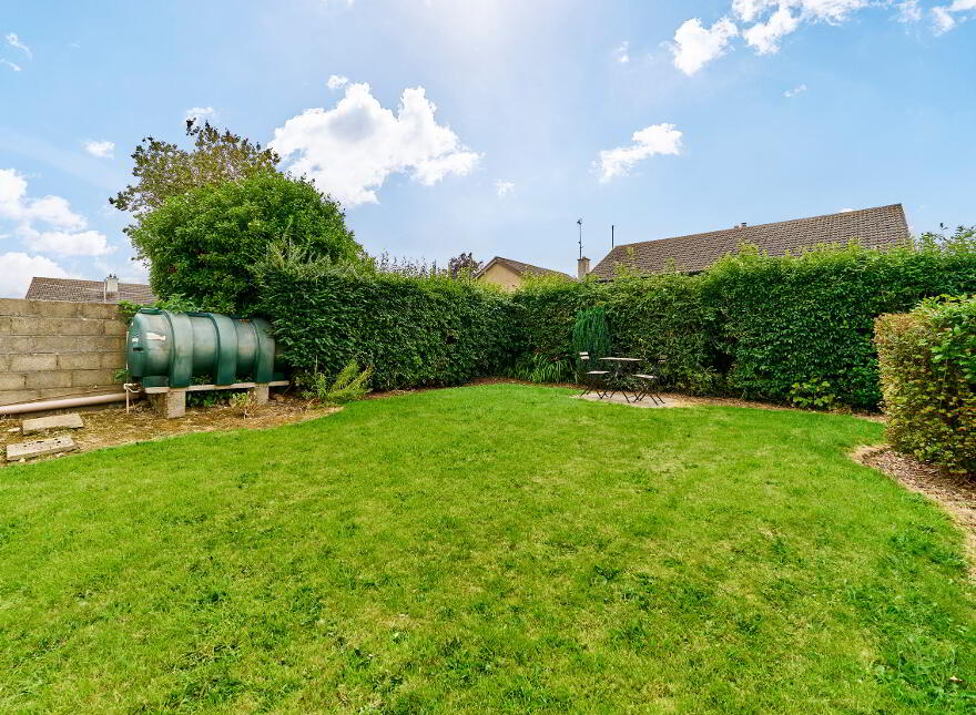 40 Pinebrook, Trim, C15VW58