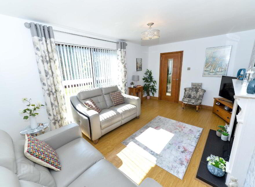 34 Fort Road, Dundonald, Belfast, BT16 1XR