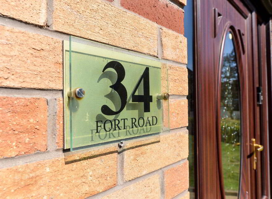 34 Fort Road, Dundonald, Belfast, BT16 1XR