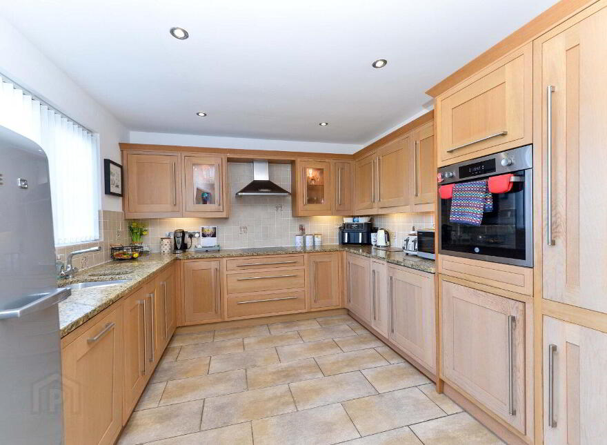 34 Fort Road, Dundonald, Belfast, BT16 1XR