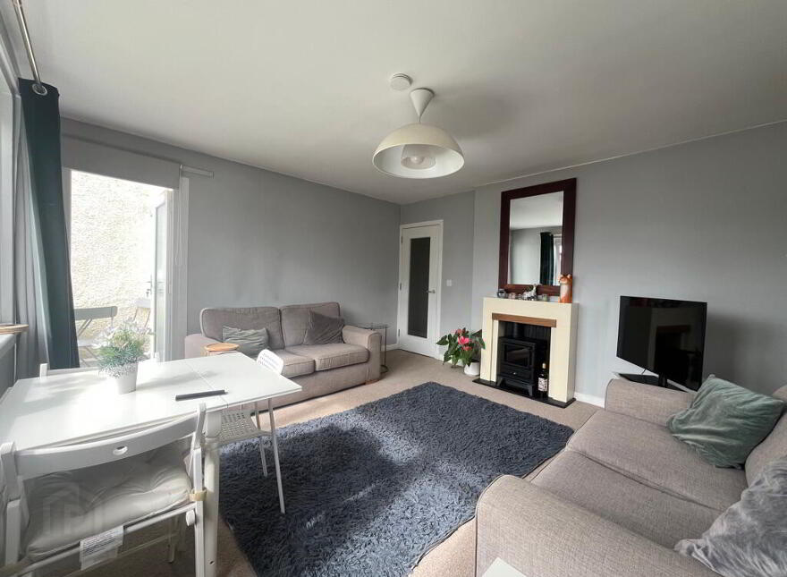 89 Falcon Court, Morningside, Edinburgh, EH10 4AG