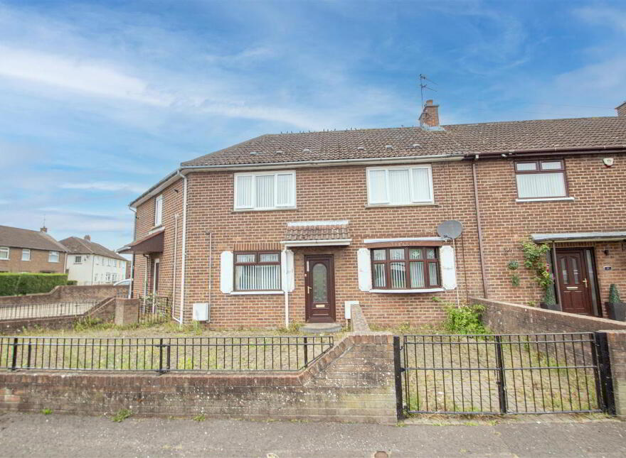 30b Glassmullin Gardens, Andersonstown, Belfast, BT11 8NJ photo