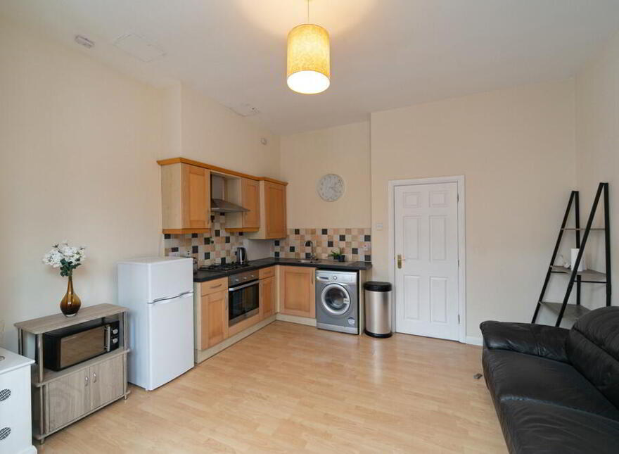 Apt 1, 97 Eglantine Avenue, Belfast, BT9 6EX